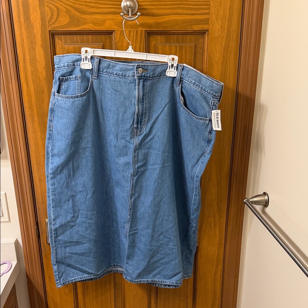 NWT size 20 old Navy Blue Denim Skirt